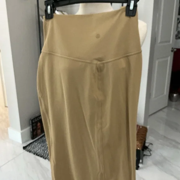 NWT Lululemon Athletica Brown Pencil Skirt - Picture 3 of 6